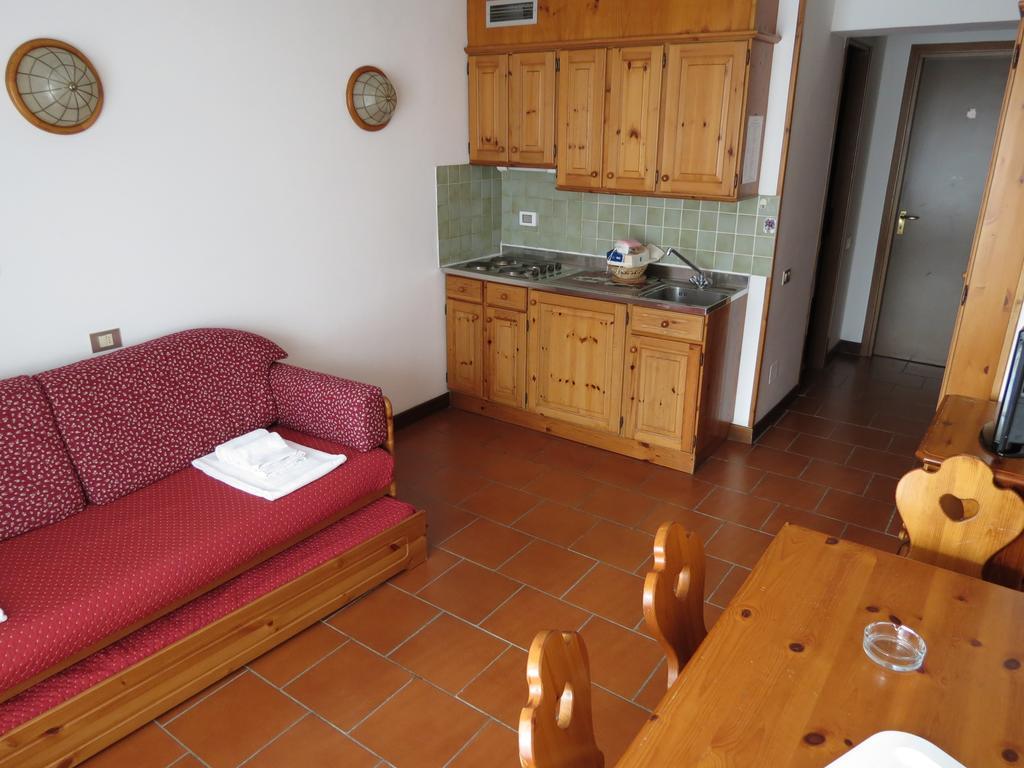 Cervinia Due Aparthotel Breuil-Cervinia Szoba fotó